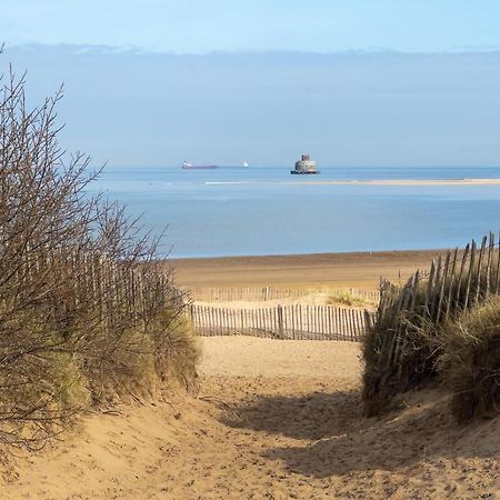 Willa Den Of Joy Humberston Fitties Sleeps 6,Hot Tub,Log Burner Cleethorpes Zewnętrze zdjęcie